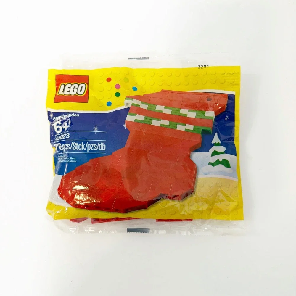 LEGO Holiday Stocking Unisex OS Red 40023 Christmas Polybag 26 Pcs 2011